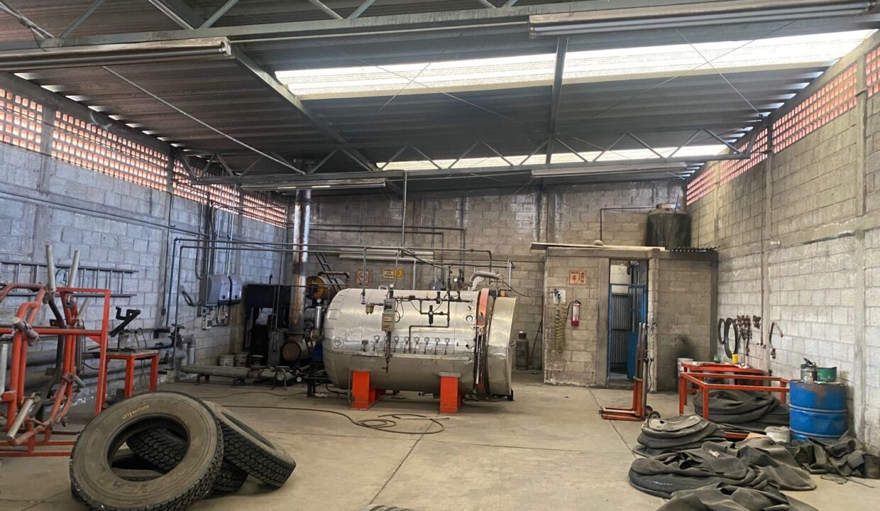 Bodega industrial en venta San Lorenzo Chachapa